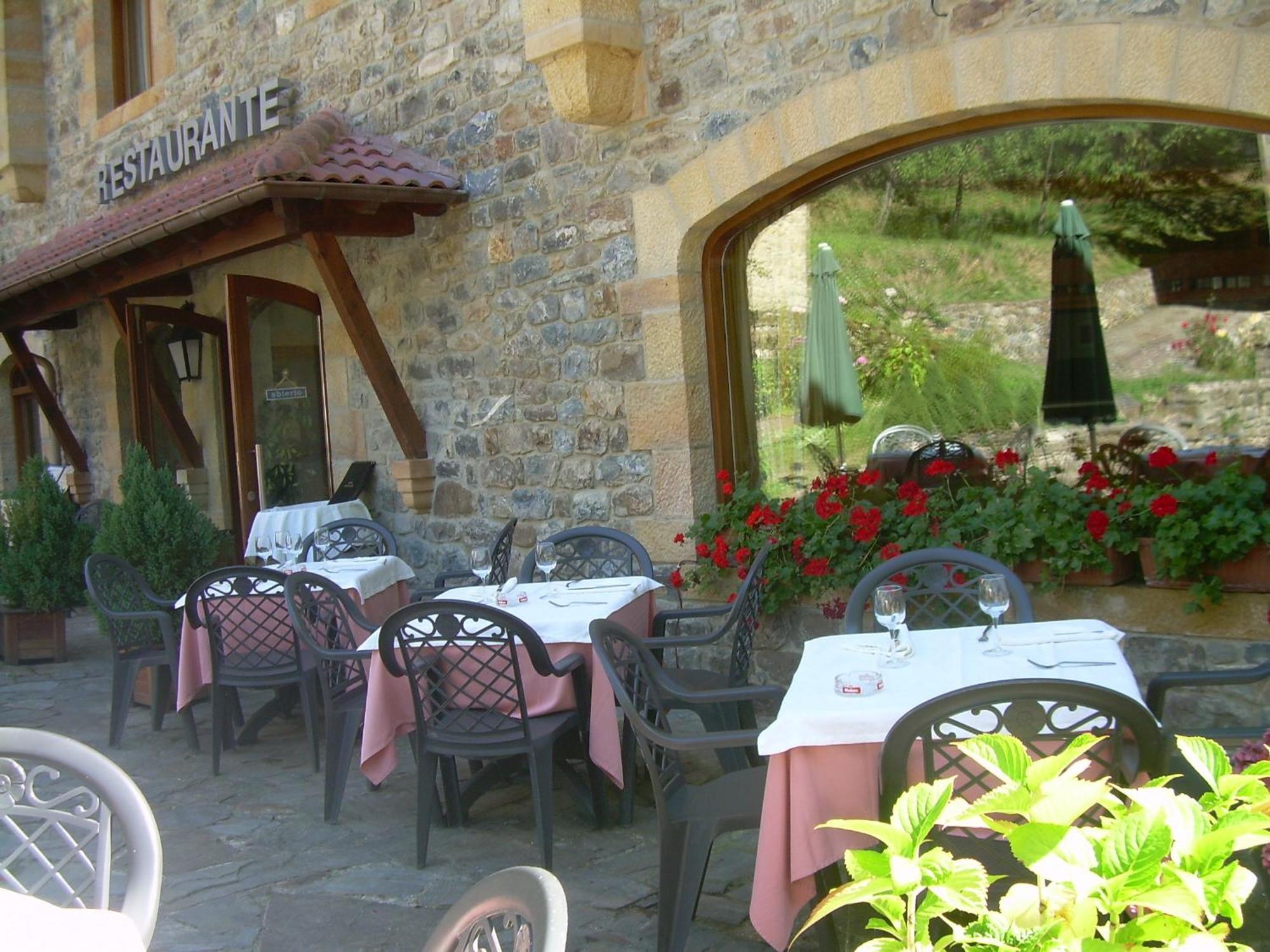 Hotel Косгая Екстериор снимка